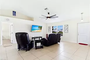 1728 NW 18th St, Cape Coral, FL 33993 - Photo 9