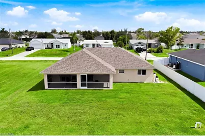 1728 NW 18th St, Cape Coral, FL 33993 - Photo 5