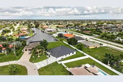 1726 SW 36th Ter, Cape Coral, FL 33914 - Photo 47