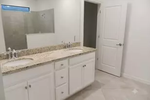 3426 Menores Wy, Fort Myers, FL 33905 - Photo 7