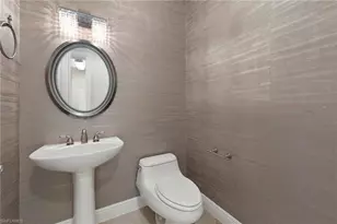 2090 W First St, Fort Myers, FL 33901 - Photo 27