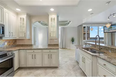 2090 W 1st St #E2605, Fort Myers, FL 33901 - Photo 13
