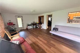 221 Brooks Ct, North Fort Myers, FL 33917 - Photo 5