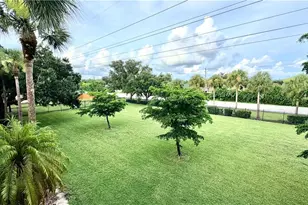 6481 Aragon Way, Fort Myers, FL 33966 - Photo 21
