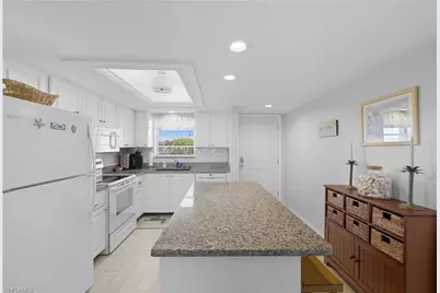 16881 Davis Rd #126, Fort Myers, FL 33908 - Photo 5