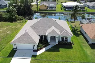 410 SE 1st Terrace, Cape Coral, FL 33990 - Photo 29
