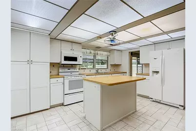 1625 Silverwood Ct, North Fort Myers, FL 33903 - Photo 17