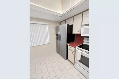 11220 Caravel Cir #203, Fort Myers, FL 33908 - Photo 5
