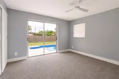 1634 Newport Ct, Fort Myers, FL 33907 - Photo 7