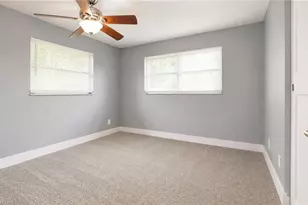 1634 Newport Ct, Fort Myers, FL 33907 - Photo 13