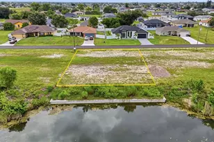 1008 NE 1st Pl, Cape Coral, FL 33909 - Photo 1