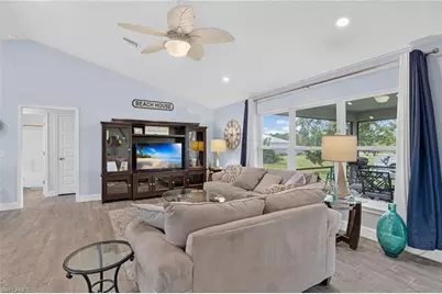 3710 NE 8th Pl, Cape Coral, FL 33909 - Photo 5
