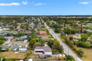 1011 El Mar Ave, Fort Myers, FL 33919 - Photo 39