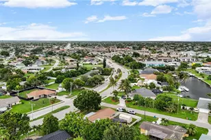 4029 Country Club Blvd, Cape Coral, FL 33904 - Photo 45