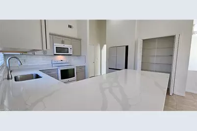 420 SE 15th Ter, Cape Coral, FL 33990 - Photo 29