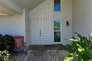 420 SE 15th Terrace, Cape Coral, FL 33990 - Photo 9
