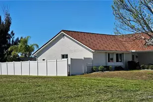 420 SE 15th Terrace, Cape Coral, FL 33990 - Photo 3