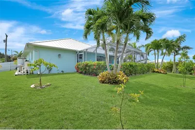 28 SW 21st Ave, Cape Coral, FL 33991 - Photo 31