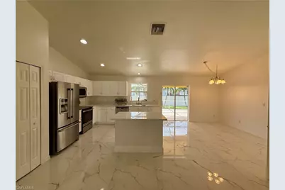 2209 NE 9th Ave, Cape Coral, FL 33909 - Photo 3