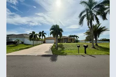 2209 NE 9th Ave, Cape Coral, FL 33909 - Photo 1