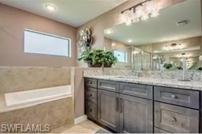 1042 NW 32nd Pl, Cape Coral, FL 33993 - Photo 17
