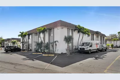 1830 Maravilla Ave #402, Fort Myers, FL 33901 - Photo 5