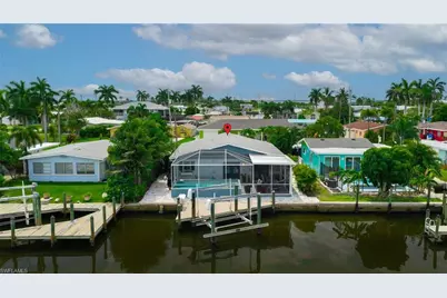 2574 Bayshore Dr, Matlacha, FL 33993 - Photo 3