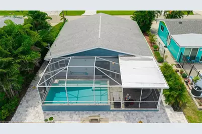 2574 Bayshore Dr, Matlacha, FL 33993 - Photo 35