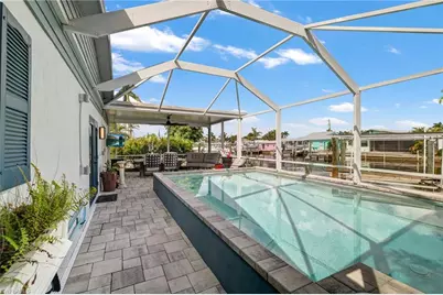 2574 Bayshore Dr, Matlacha, FL 33993 - Photo 29