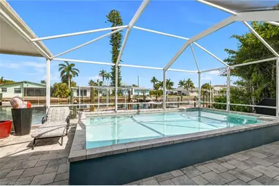 2574 Bayshore Dr, Matlacha, FL 33993 - Photo 27