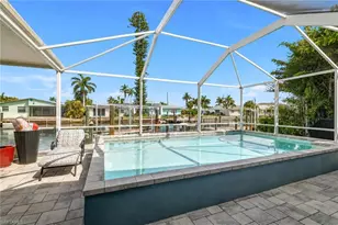 2574 Bayshore Dr, Matlacha, FL 33993 - Photo 27