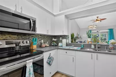 14970 Vista View Way #307, Fort Myers, FL 33919 - Photo 5