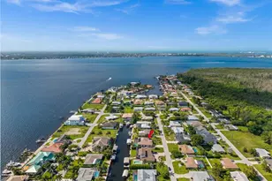 5815 SW 1st Pl, Cape Coral, FL 33914 - Photo 41