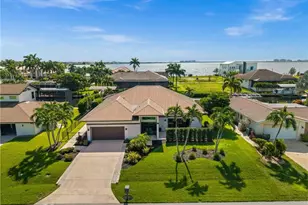 5815 SW 1st Pl, Cape Coral, FL 33914 - Photo 3
