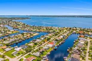 1936 Palaco Grande Pkwy, Cape Coral, FL 33904 - Photo 25