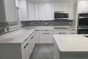 1736 Colorado Ave NE, Saint Petersburg, FL 33703 - Photo 7