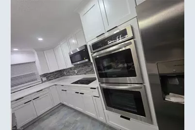 1736 Colorado Ave NE, Saint Petersburg, FL 33703 - Photo 17