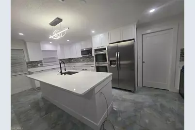 1736 Colorado Ave NE, Saint Petersburg, FL 33703 - Photo 9
