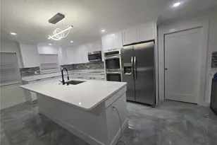 1736 Colorado Ave NE, Saint Petersburg, FL 33703 - Photo 9