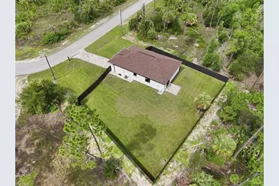 1151 Rachel St E, Lehigh Acres, FL 33974 - Photo 9