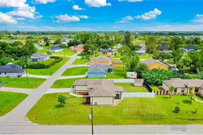 1700 Don Ave N, Lehigh Acres, FL 33971 - Photo 39