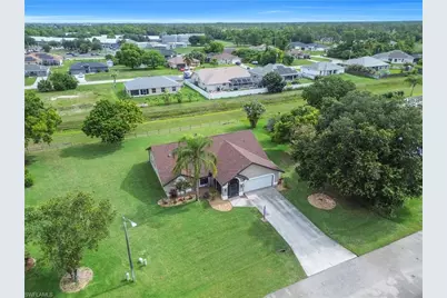 538 Whispering Wind Bend, Lehigh Acres, FL 33974 - Photo 35