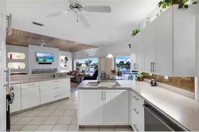 16111 Forest Oaks Dr, Fort Myers, FL 33908 - Photo 13