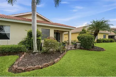 3565 Malagrotta Cir, Cape Coral, FL 33909 - Photo 35