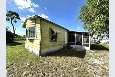 280 Flame Ln, North Fort Myers, FL 33917 - Photo 23