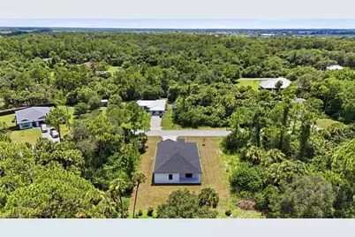 8032 Windswept Cir, Labelle, FL 33935 - Photo 35
