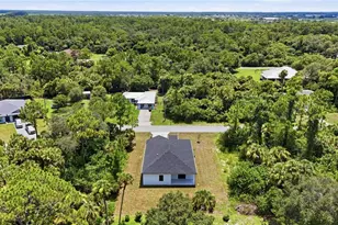 8032 Windswept Cir, Labelle, FL 33935 - Photo 35