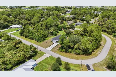 8032 Windswept Cir, Labelle, FL 33935 - Photo 5