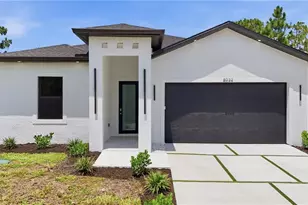 8032 Windswept Cir, Labelle, FL 33935 - Photo 7