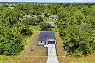 8032 Windswept Cir, Labelle, FL 33935 - Photo 3